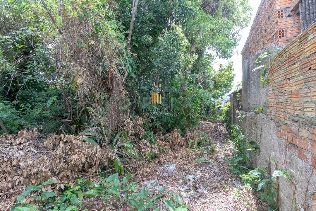 terreno com 605m², 11m de frente e 55m de frente a fundos.