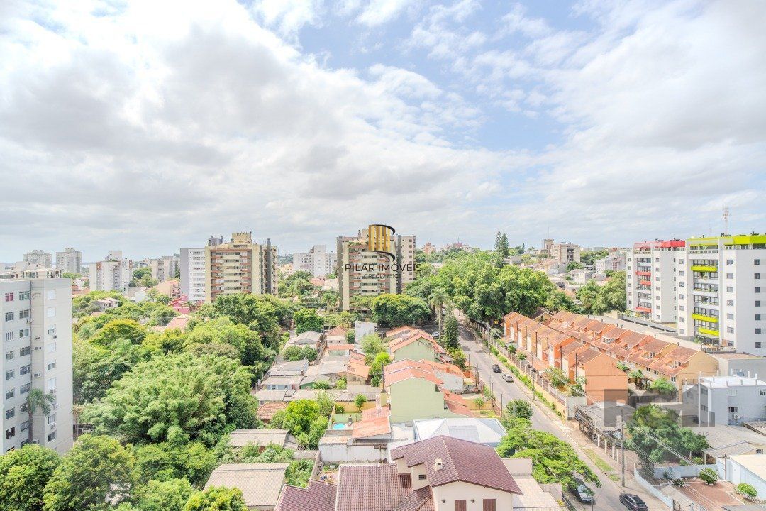 Cobertura Horizontal,  3 quartos, 1 suite, piscina, condominio com infra, 2 vagas - Bairro Tristeza