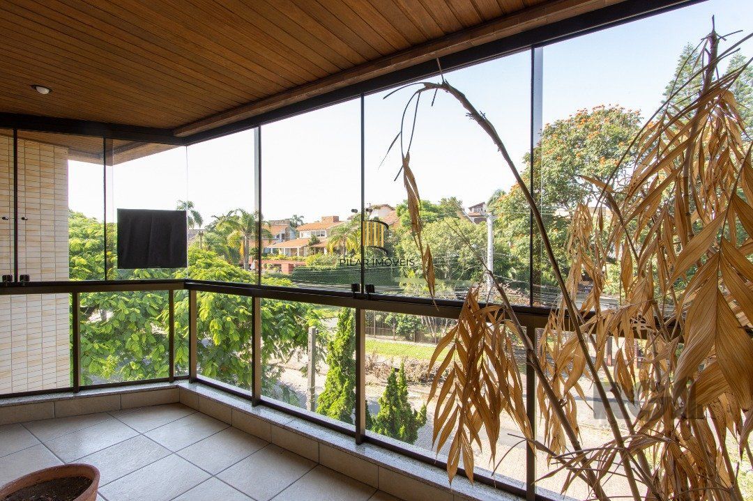 Apartamento para Venda - 200.1m², 3 dormitórios, sendo 3 suites, 5 vagas - Cristal
