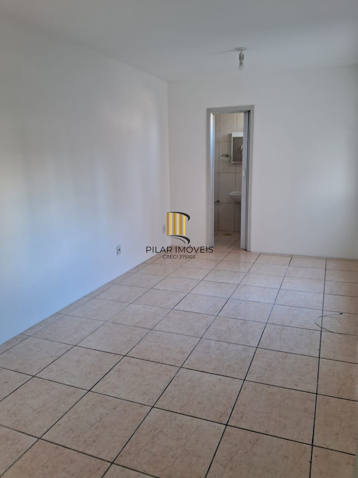 APARTAMENTO JK NO BAIRRO MENINO DEUS - 01 VAGA DE ESTACIONAMENTO - 25M² ÁREA PRIVATIVA