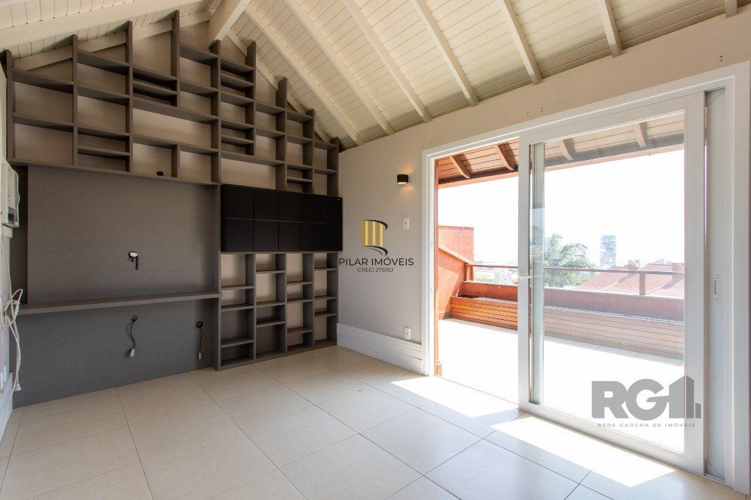 Casa Condominio para Venda - 384.33m², 3 dormitórios, sendo 1 suites, 3 vagas - Cristal