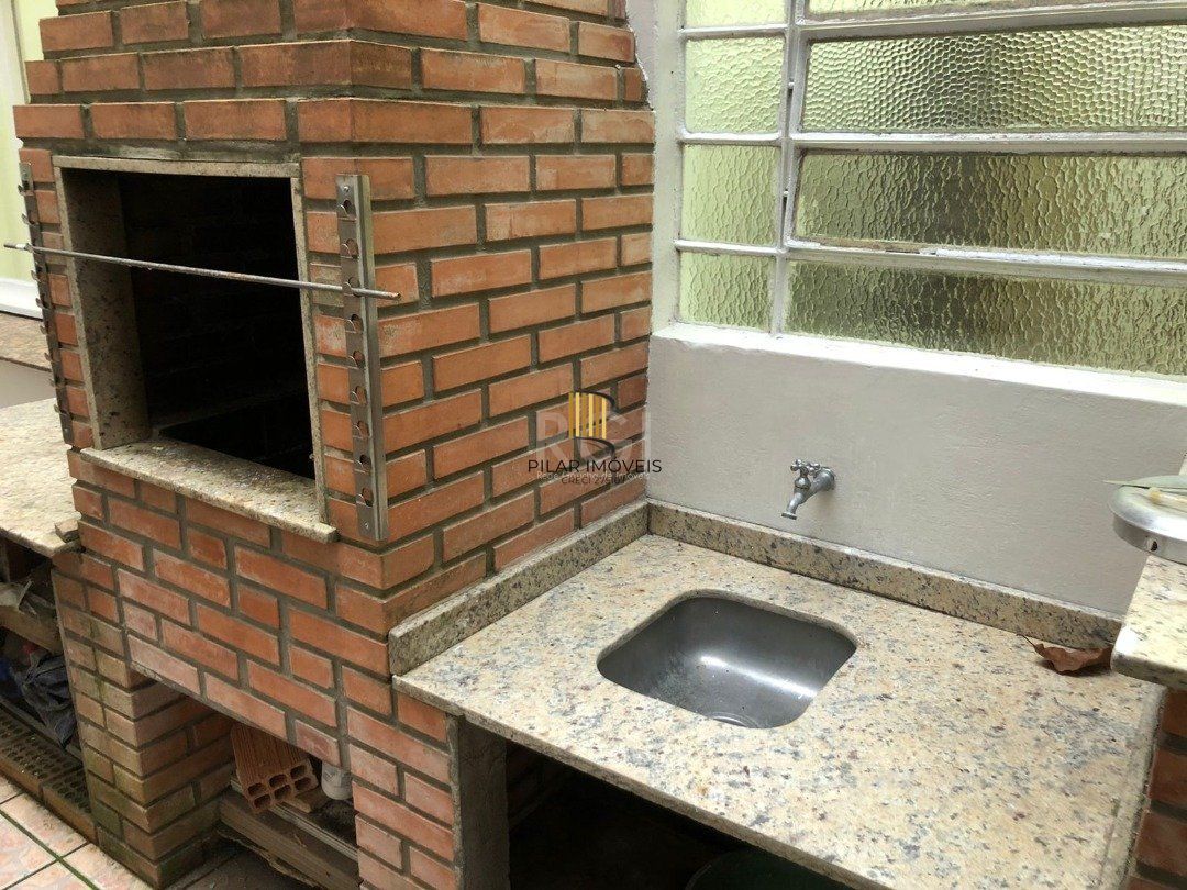 Apartamento para Venda - 77m², 3 dormitórios, Petrópolis