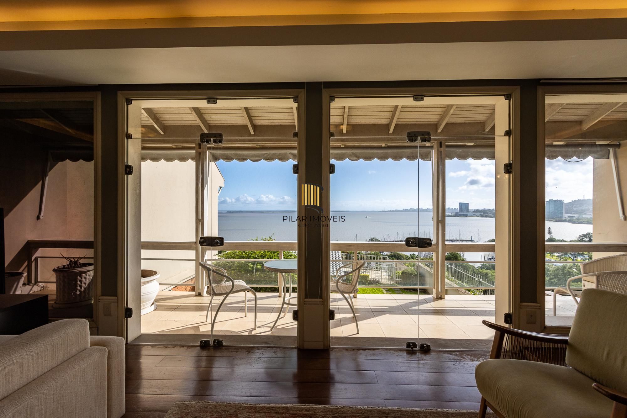 Residência em endereço nobre na Vila Assunção, com vista privilegiada para o Guaíba e clubes náuticos!