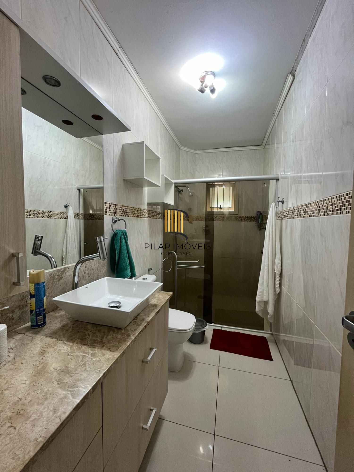 Duas casas no mesmo terreno – conforto, espaço e excelente localização!