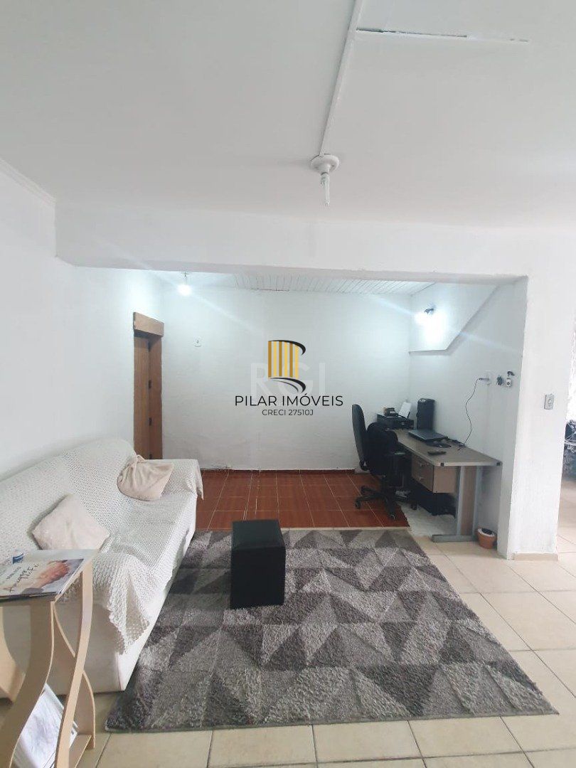 Casa para Venda - 226.9m², 5 dormitórios, sendo 2 suites, 5 vagas - Teresópolis