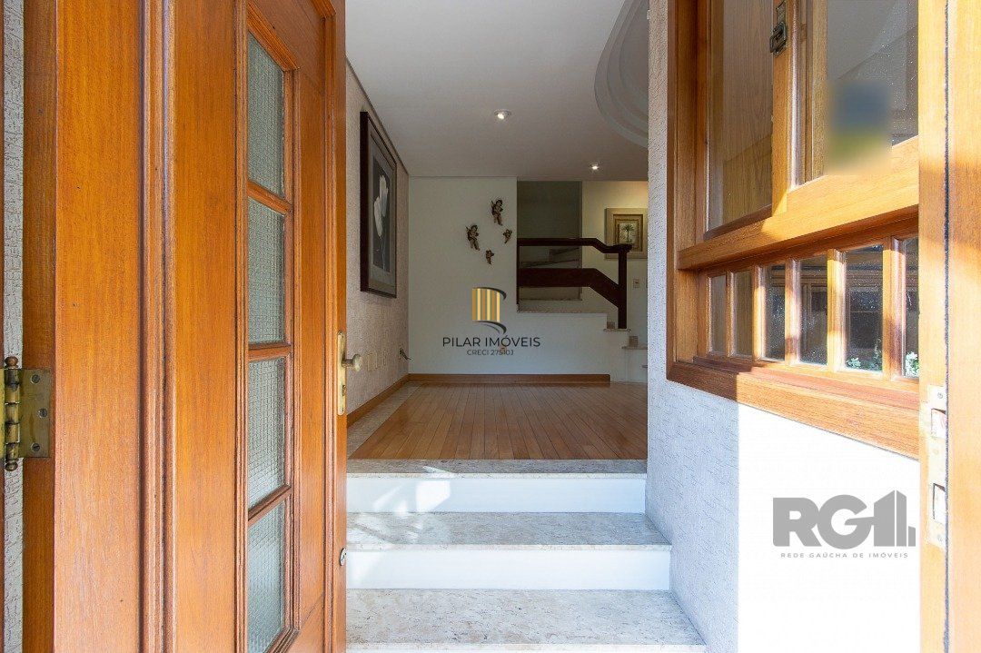 Casa de Condomínio 4 dormitórios no bairro Tristeza