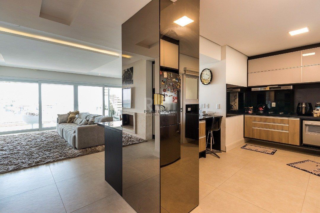 Cobertura para Venda - 319.17m², 3 dormitórios, sendo 3 suites, 4 vagas - Cristal