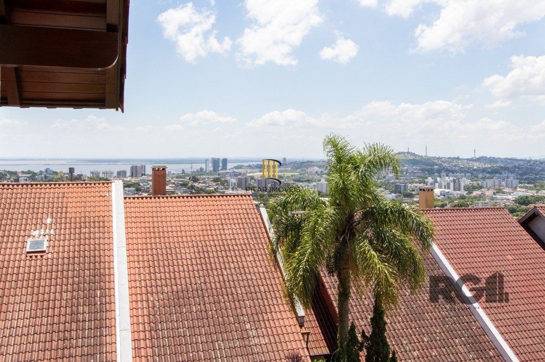 Casa de Condomínio 3 dormitórios no bairro Tristeza