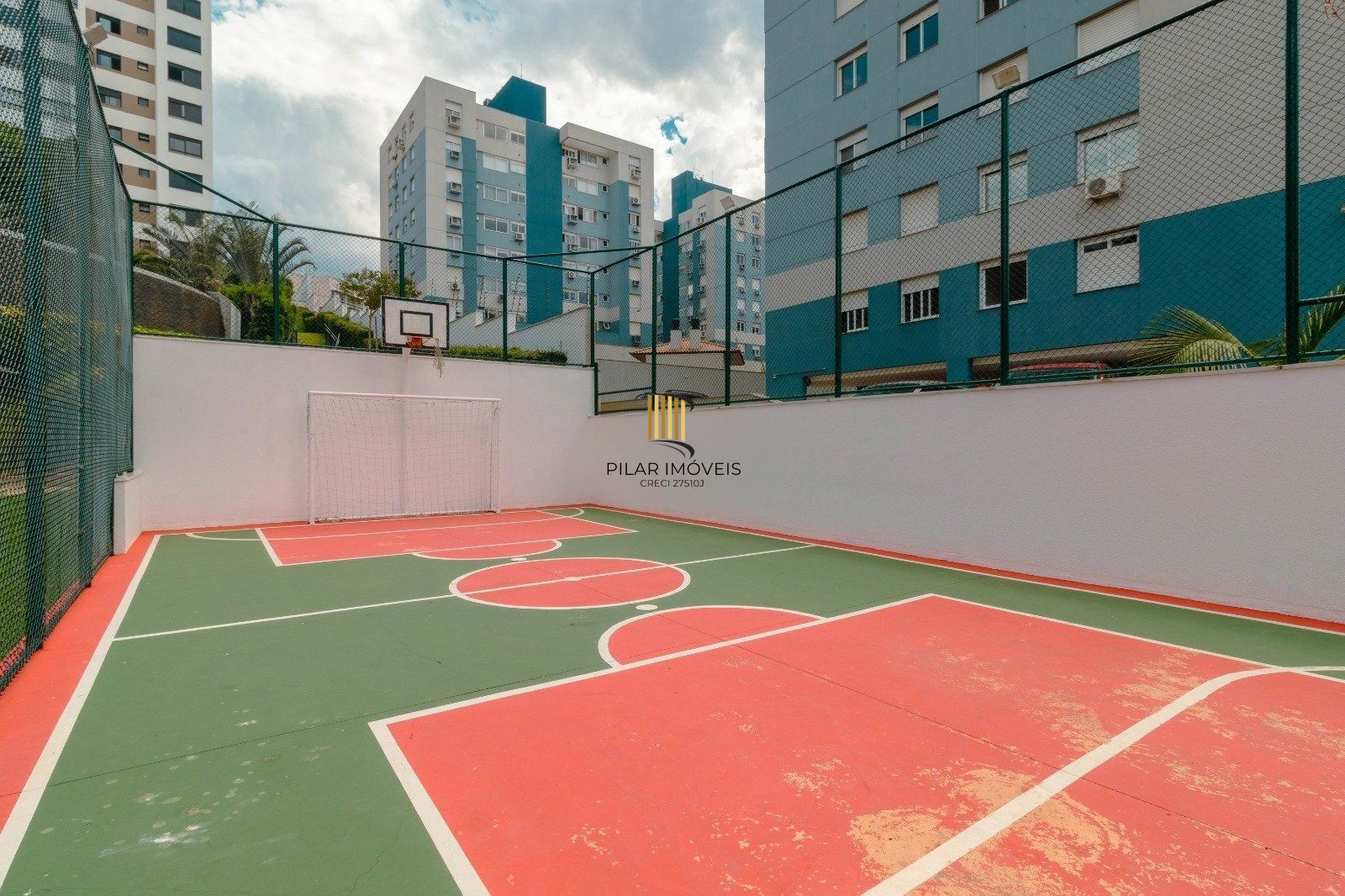 Apartamento 136 m² 3 suítes e 3 vagas de garagem no bairro Chácara das Pedras.