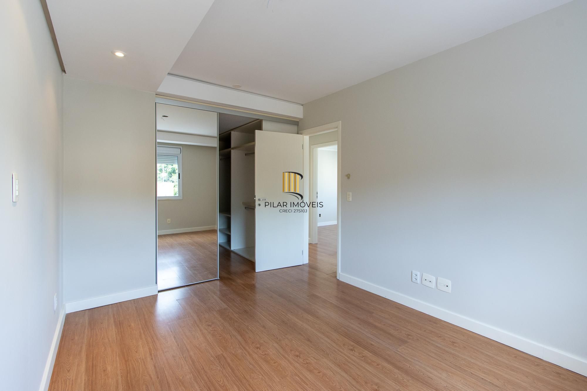 Excelente apartamento de 3 dormitórios, 1 suíte e 2 vagas de garagem.