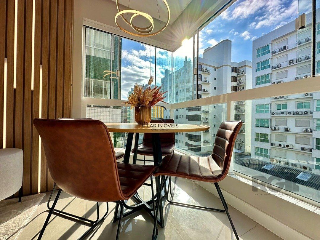 Apartamento 2 dormitórios no bairro Navegantes