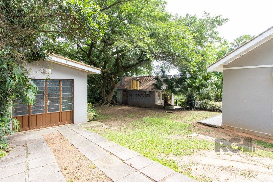 Casa 4 dormitórios no bairro Espírito Santo