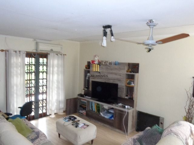 Casa para Venda - 330m², 5 dormitórios, sendo 1 suites, 7 vagas - Menino Deus