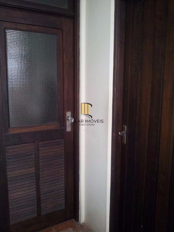 Casa para Venda - 400m², 3 dormitórios, sendo 1 suites, 2 vagas - Cristal