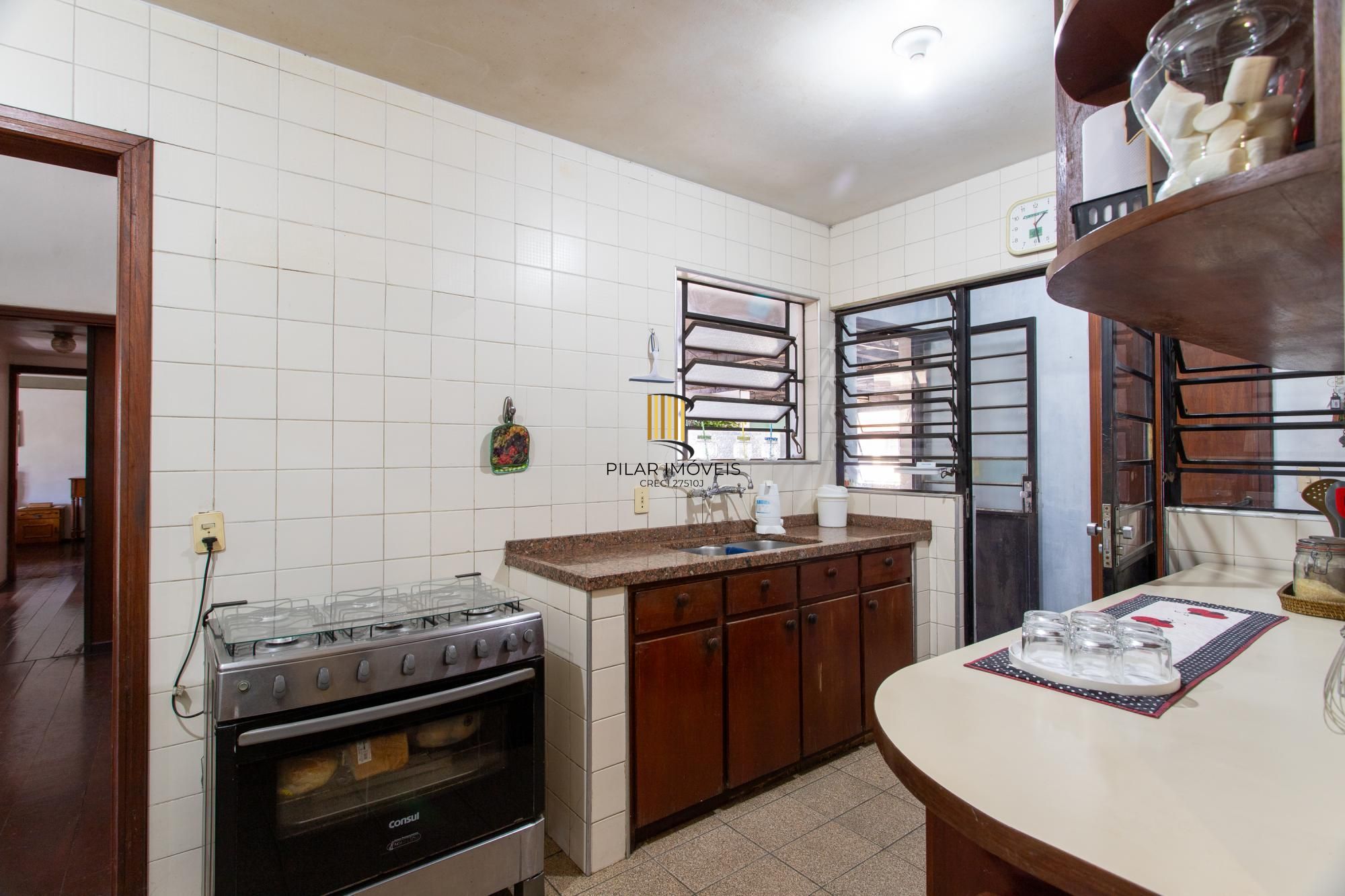 Casa para Venda - 286.28m², 2 dormitórios, sendo 1 suites, 3 vagas - Santa Tereza