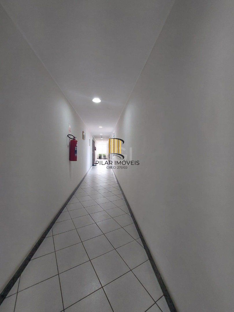 Sala Comercial 1 dormitório no bairro Tristeza