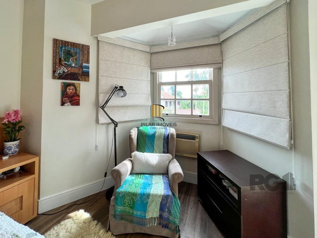 Excelente casa em condomínio no Bairro Tristeza - Ao lado do Shopping Paseo