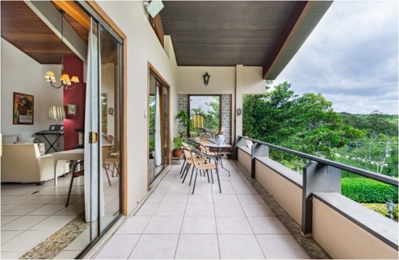 Casa em Condomínio à venda com 5 dormitórios, 565m² e 4 vagas no Condominio Jardim do Sol, Zona Sul de Porto Alegre