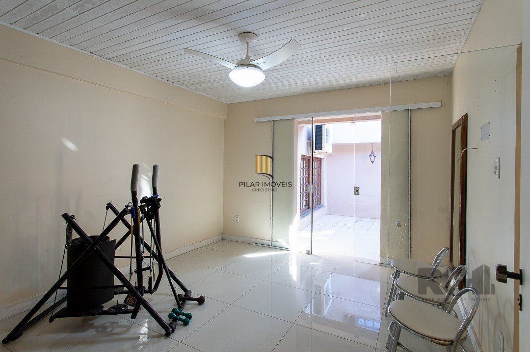 Casa 3 dormitórios no bairro Vila Nova