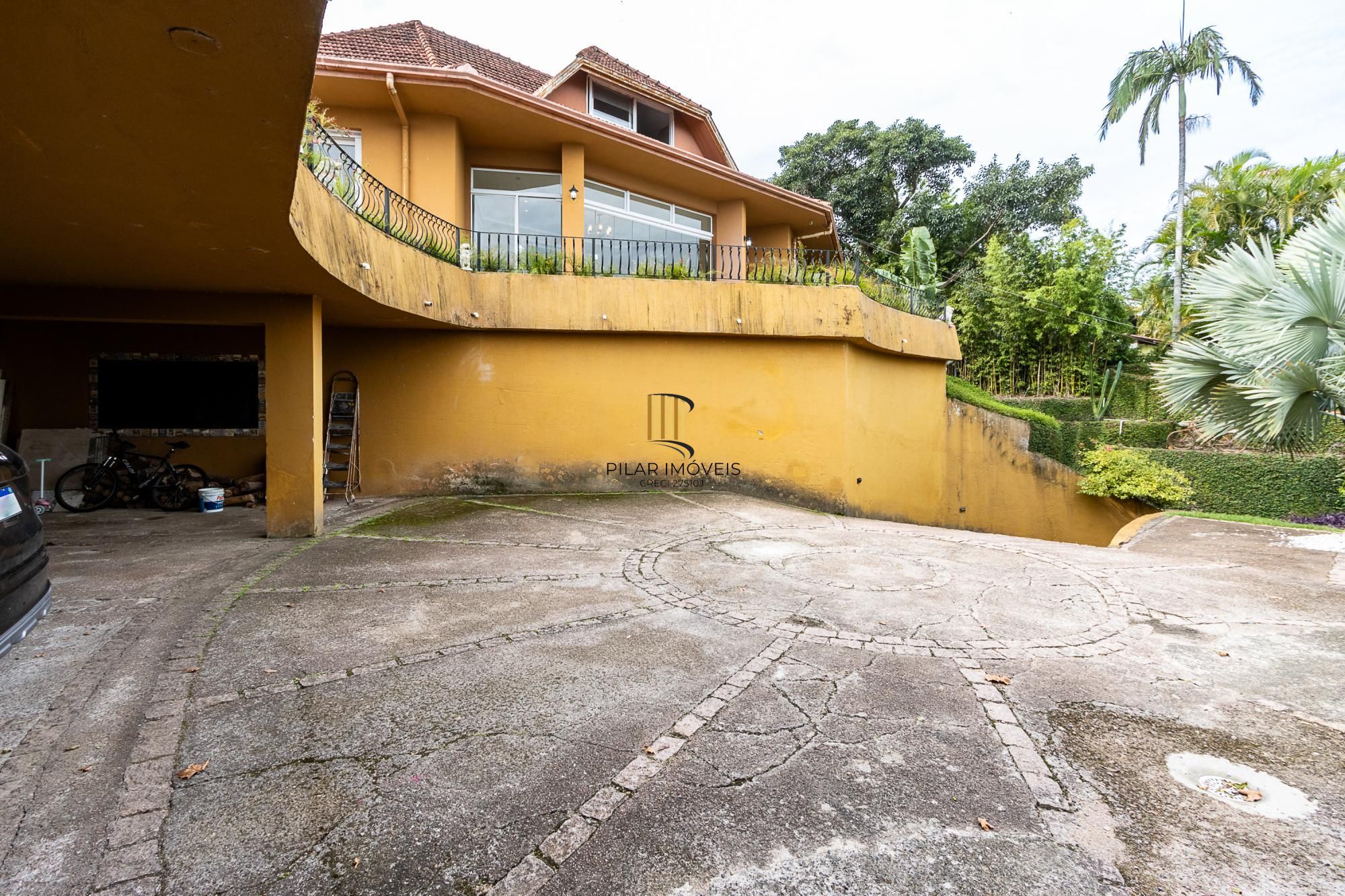 Casa 4 dormitórios no bairro Vila Conceição