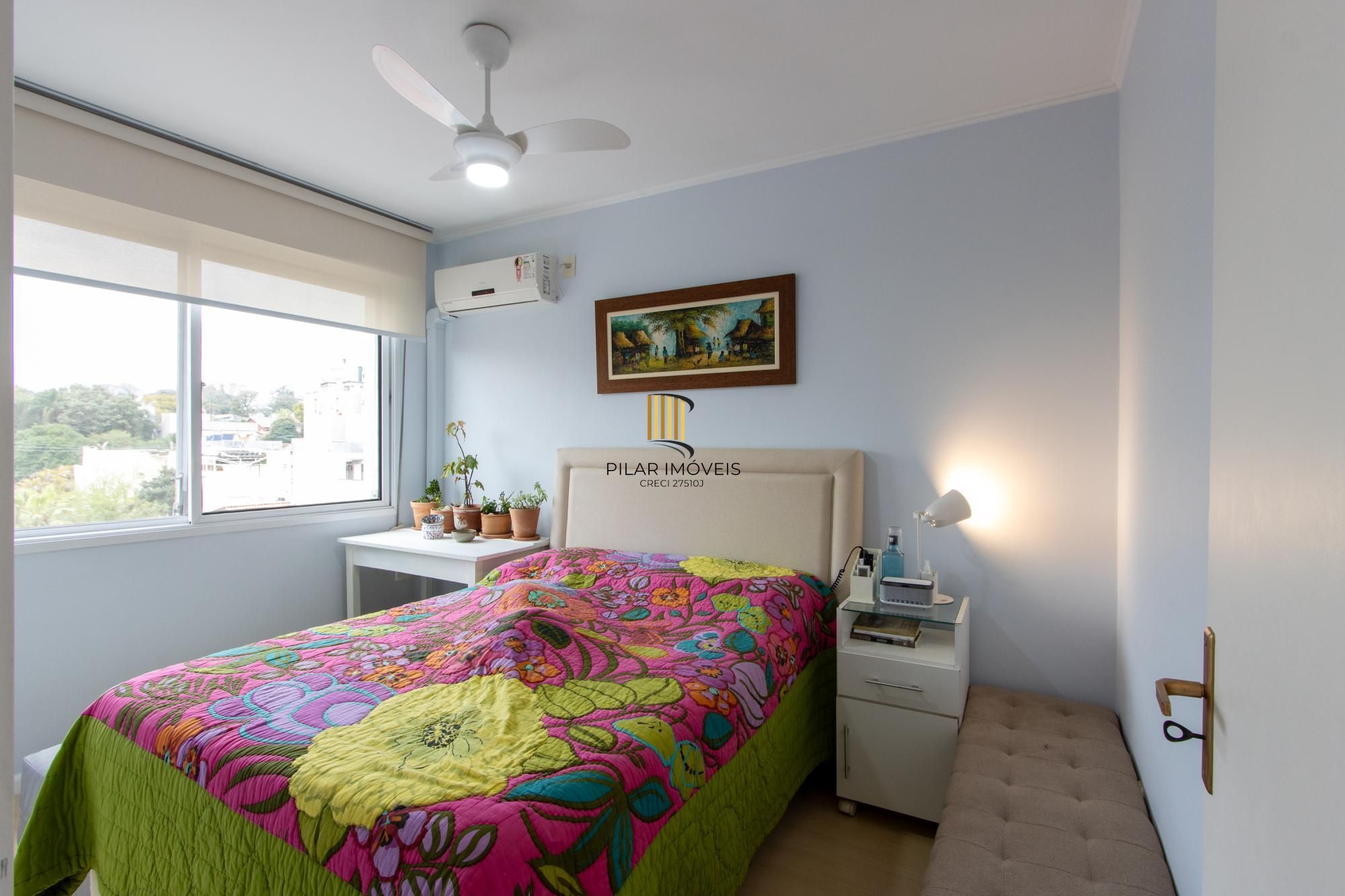 Apartamento 2 Dormitório(s) Bairro Cristal