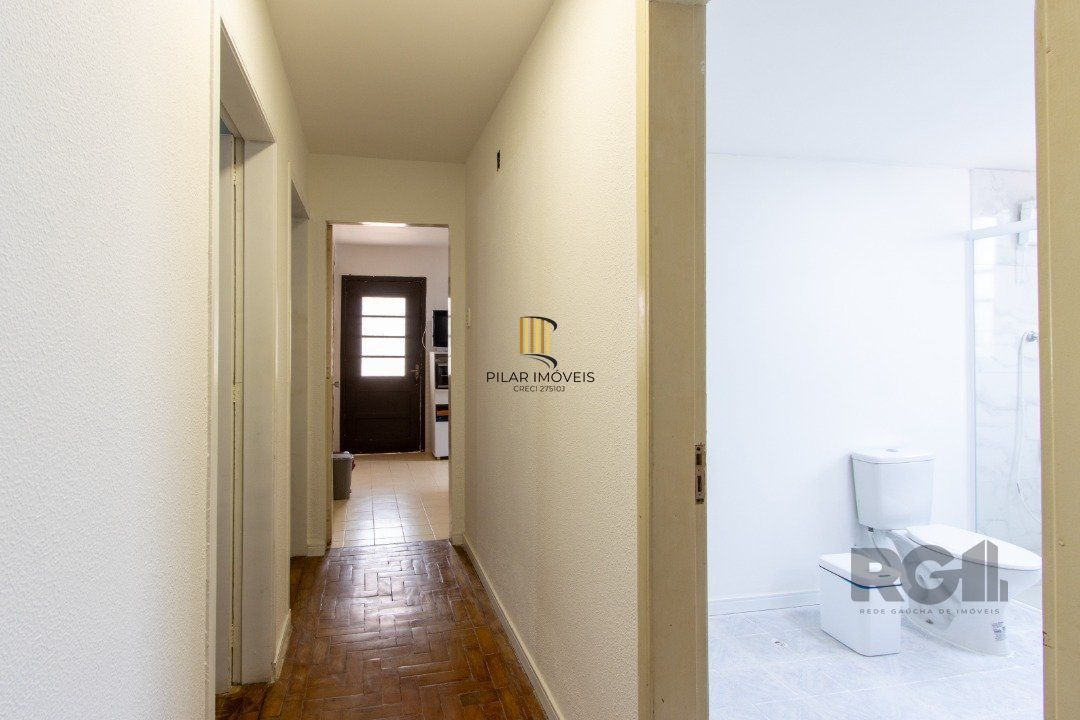 Casa 7 dormitórios no bairro Camaquã