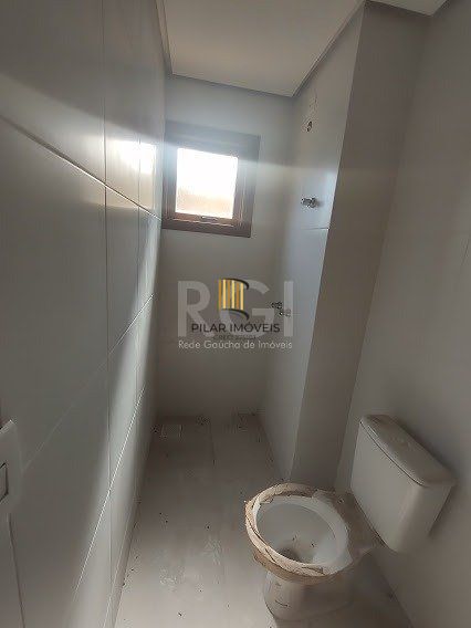 Casa 2 dormitórios no bairro Guarujá