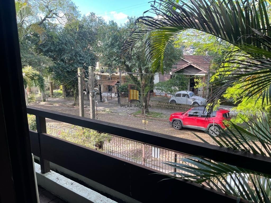 Casa 5 dormitórios no bairro Nonoai