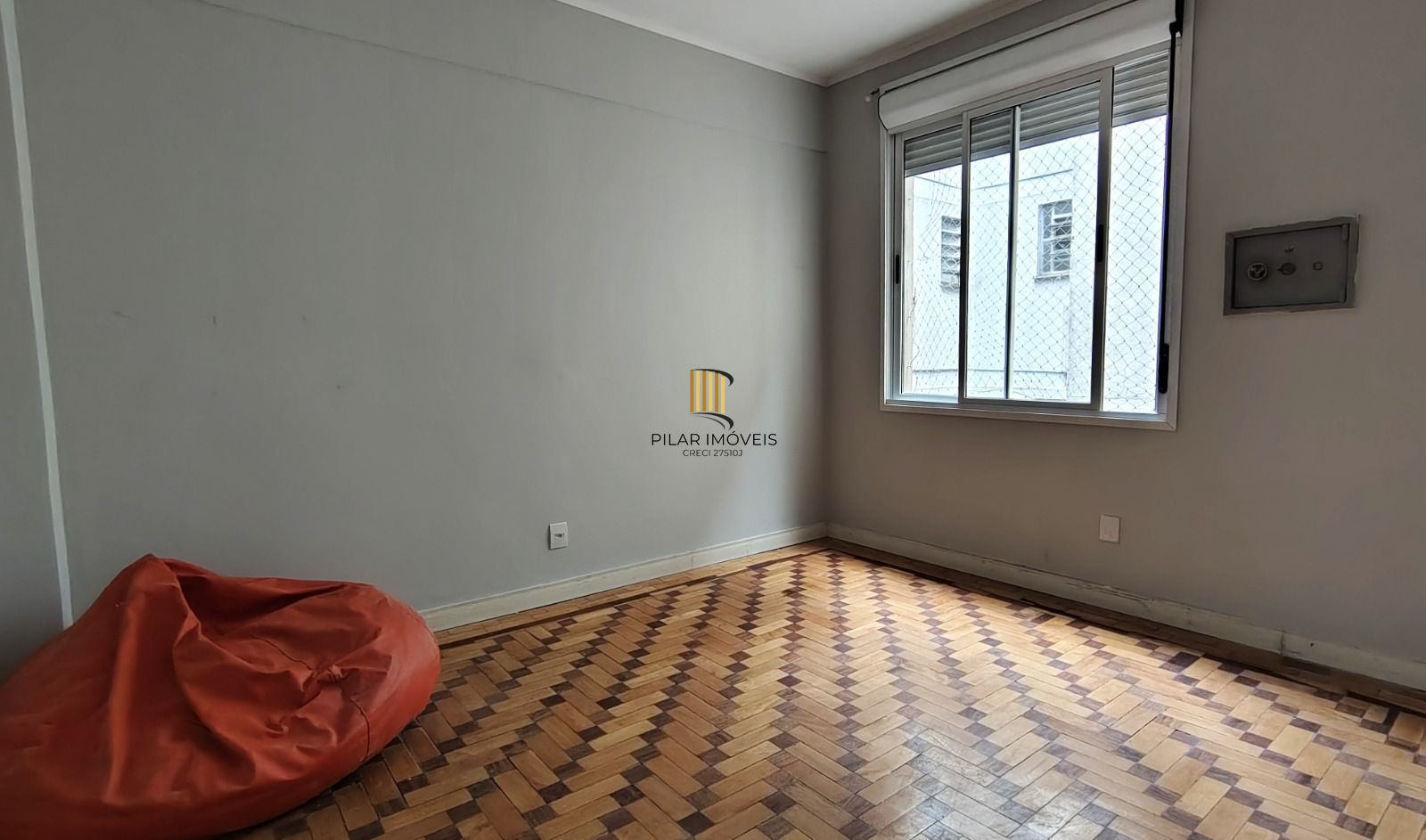 Apartamento de 3 dormitórios, 2 banheiros no Centro Histórico.