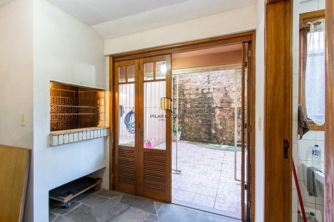 Casa de Condomínio 3 dormitórios no bairro Espírito Santo