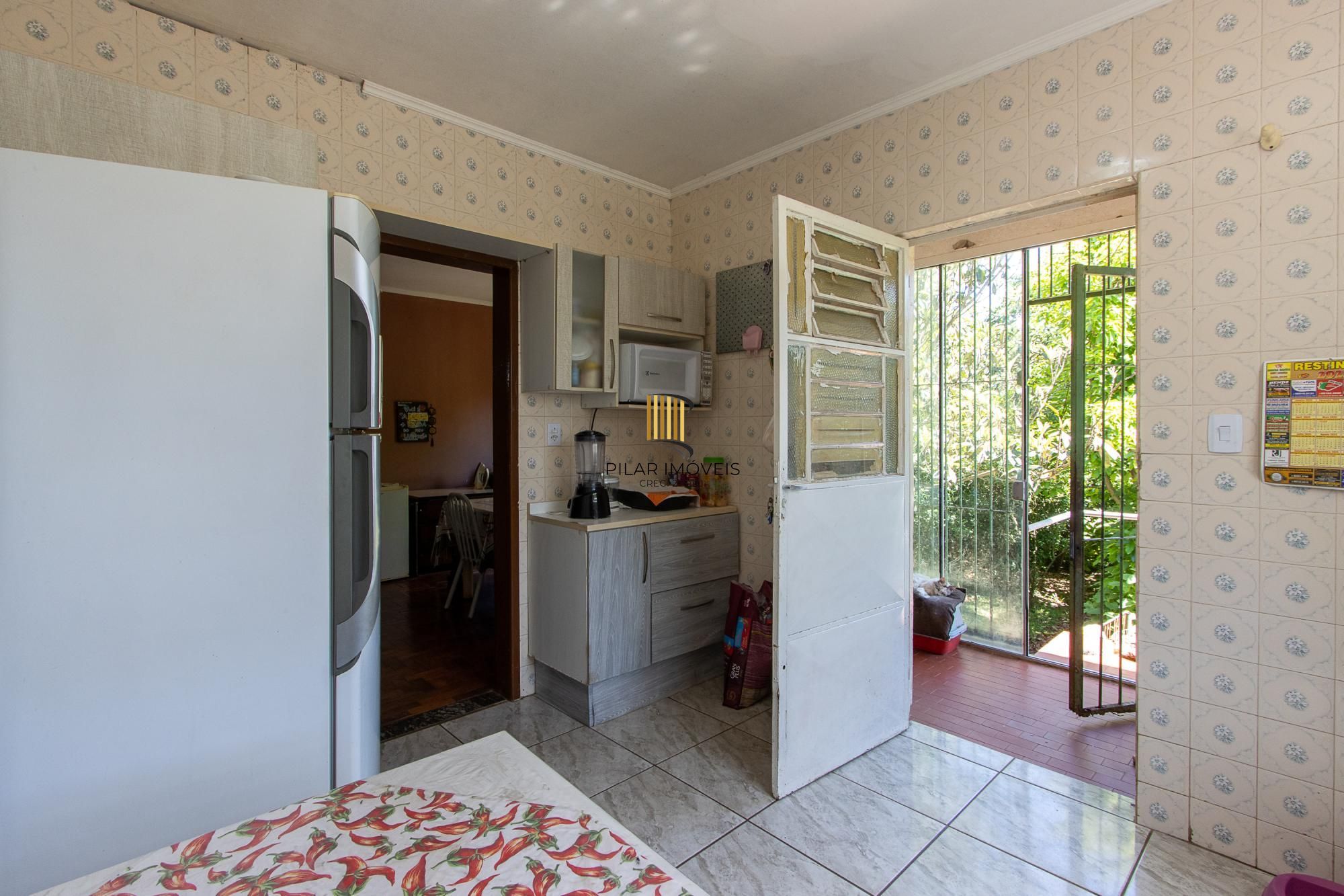 Casa 3 dormitórios no bairro Pitinga