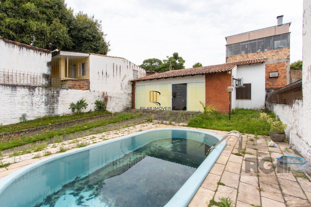 Casa ampla à venda em Santa Tereza - Porto Alegre