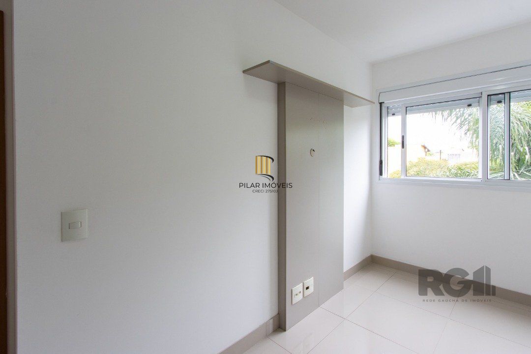 Apartamento semi-mobiliado, com área privada de 50,95 M2