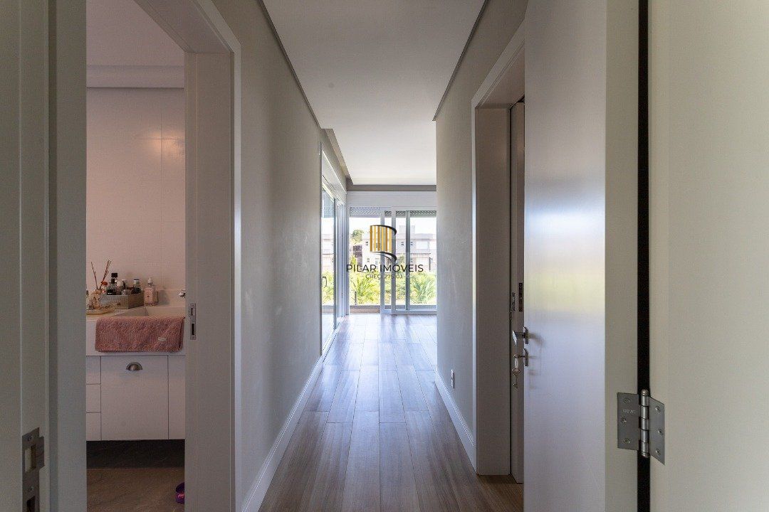 Casa Condominio para Venda - 380m², 3 dormitórios, sendo 3 suites, 6 vagas - Terra Ville