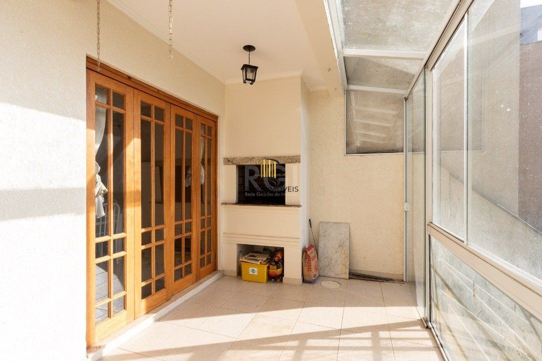 Casa para Venda - 195.96m², 3 dormitórios, sendo 1 suites, 2 vagas - Espirito Santo