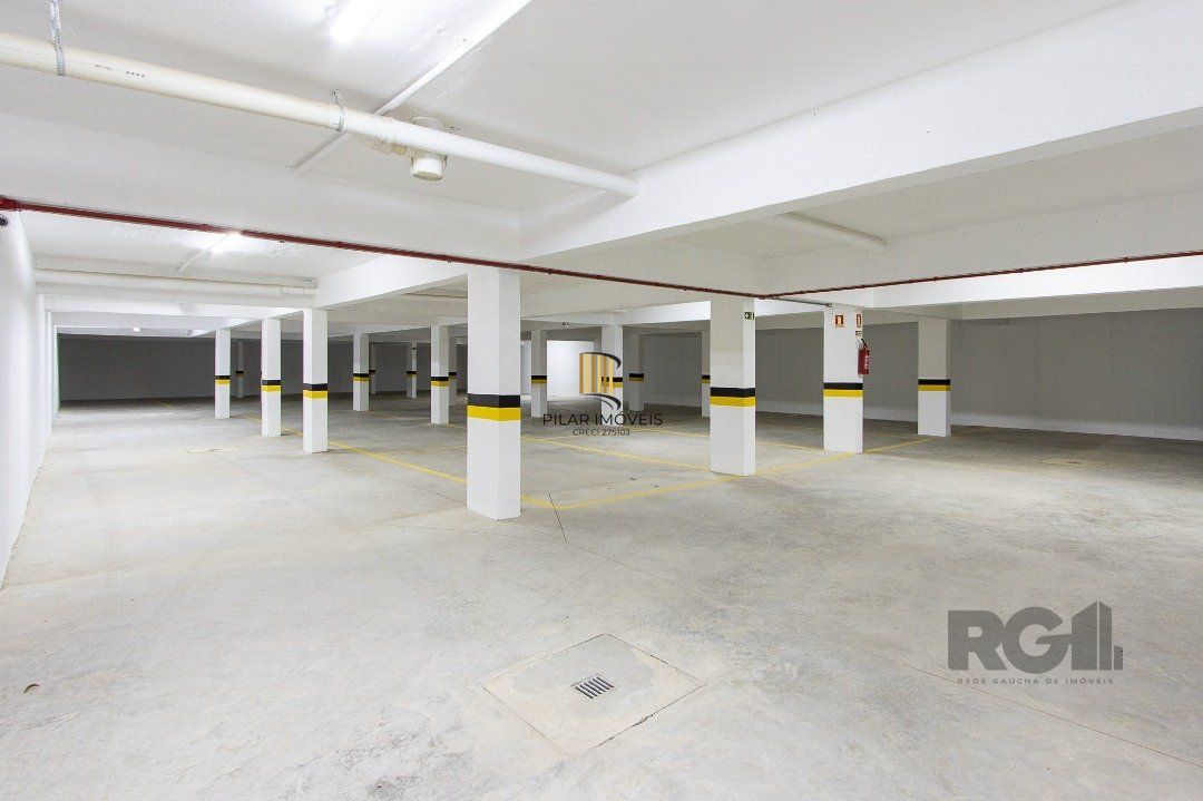 Cobertura para Venda - 214.34m², 3 dormitórios, sendo 3 suites, 2 vagas - Tristeza
