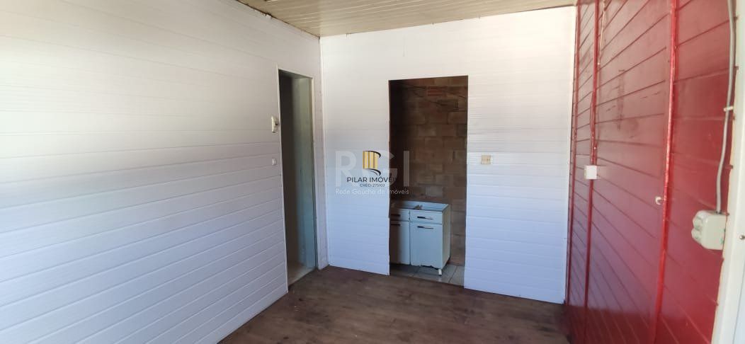 Casa para Venda com 2 dormitórios e 2 vagas no bairro Hípica