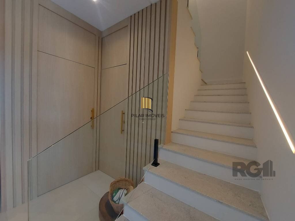 Casa de Condomínio 4 dormitórios no bairro Centro