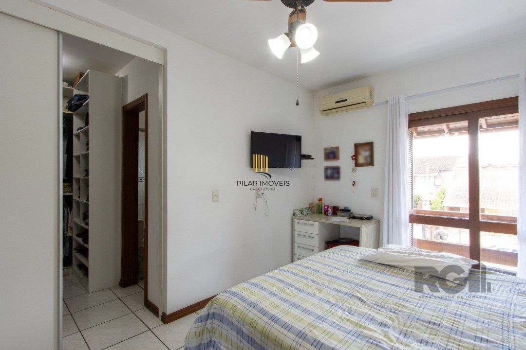 Casa com 3 dormitórios, sendo 1 suíte para venda  no bairro Hípica