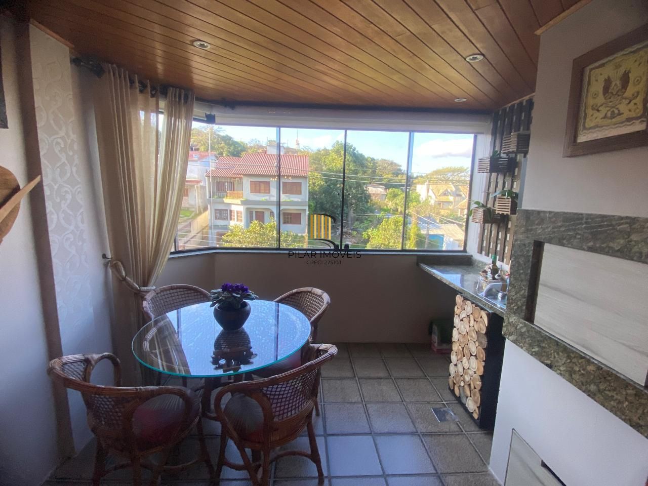 Excelente apartamento 3 dormitórios sendo 01 suíte, Sacada e com Òtima Posição Solar