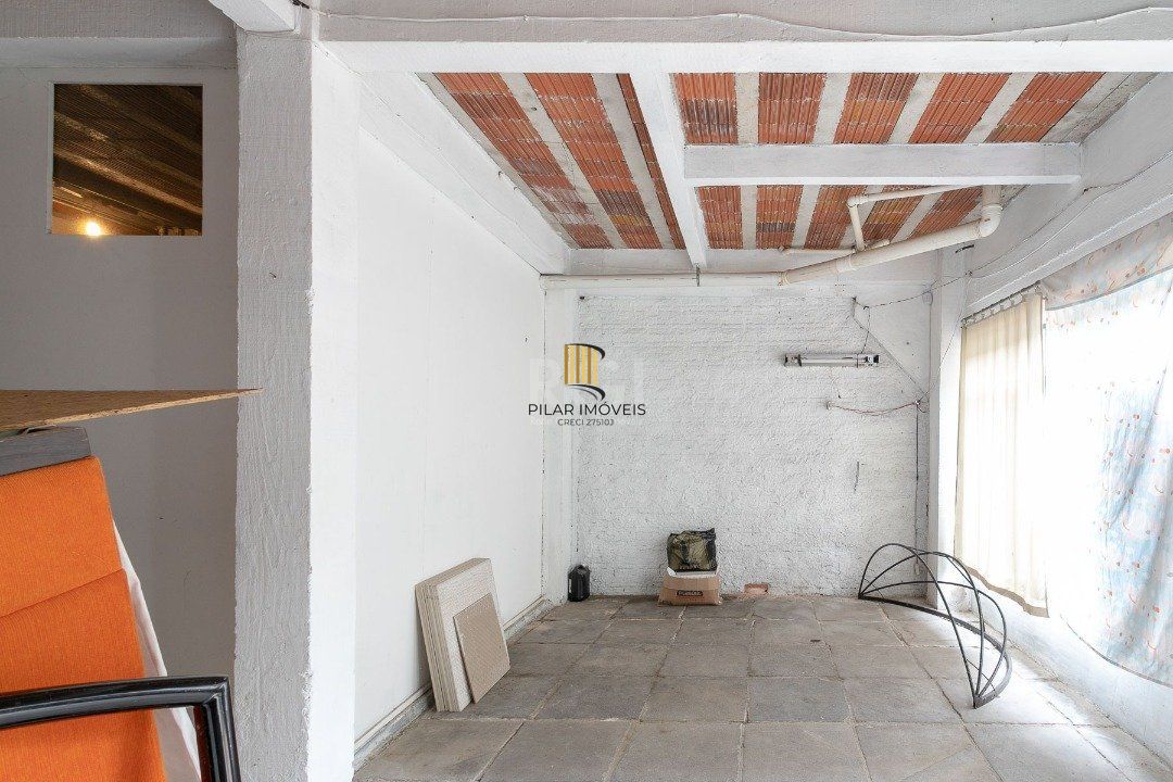 Casa para Venda - 0.01m², 5 dormitórios, 10 vagas - Petrópolis