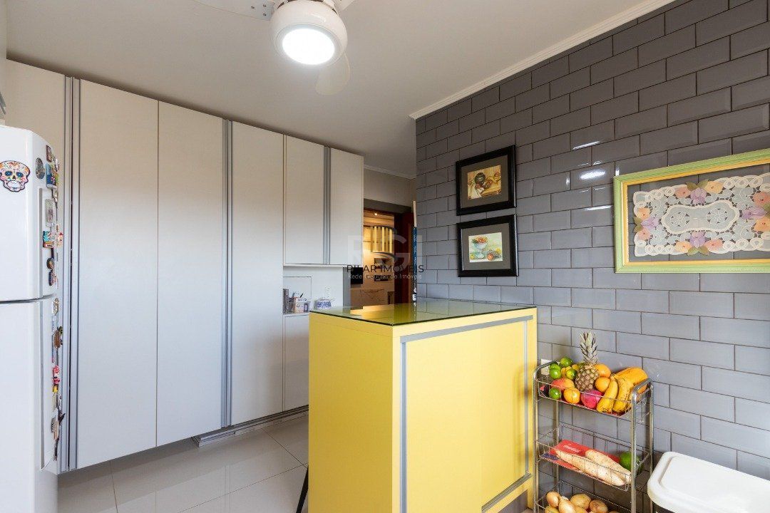 Cobertura para Venda - 234.17m², 3 dormitórios, sendo 1 suites, 2 vagas - Cristal