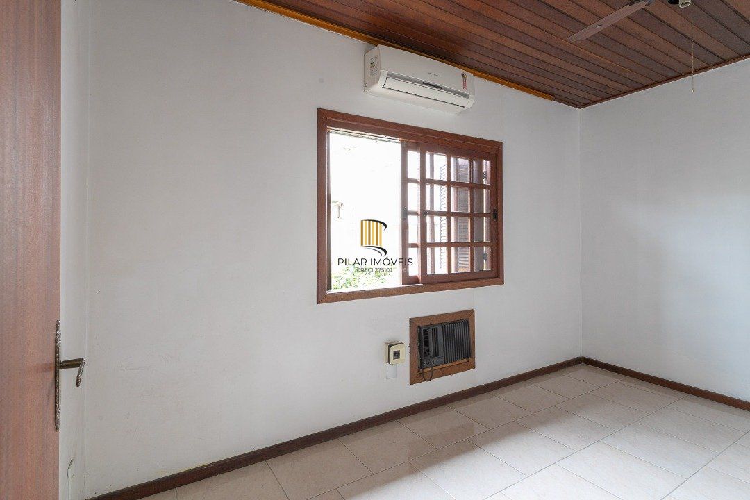 Casa para Venda - 0.01m², 5 dormitórios, 10 vagas - Petrópolis