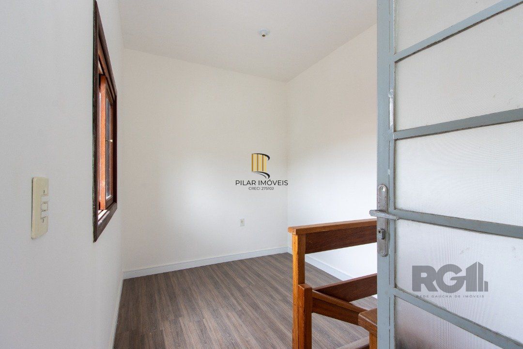 Sobrado 2 dormitórios  mais terreno de esquina de 192m2