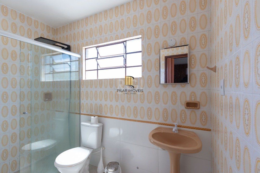 Casa para Venda - 110m², 2 dormitórios, sendo 1 suíte, 3 vagas - Espirito Santo