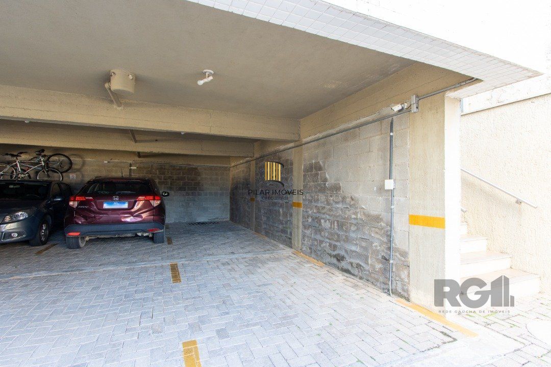 Apartamento para Venda - 102m², 3 dormitórios, sendo 2 suites, 2 vagas - Tristeza