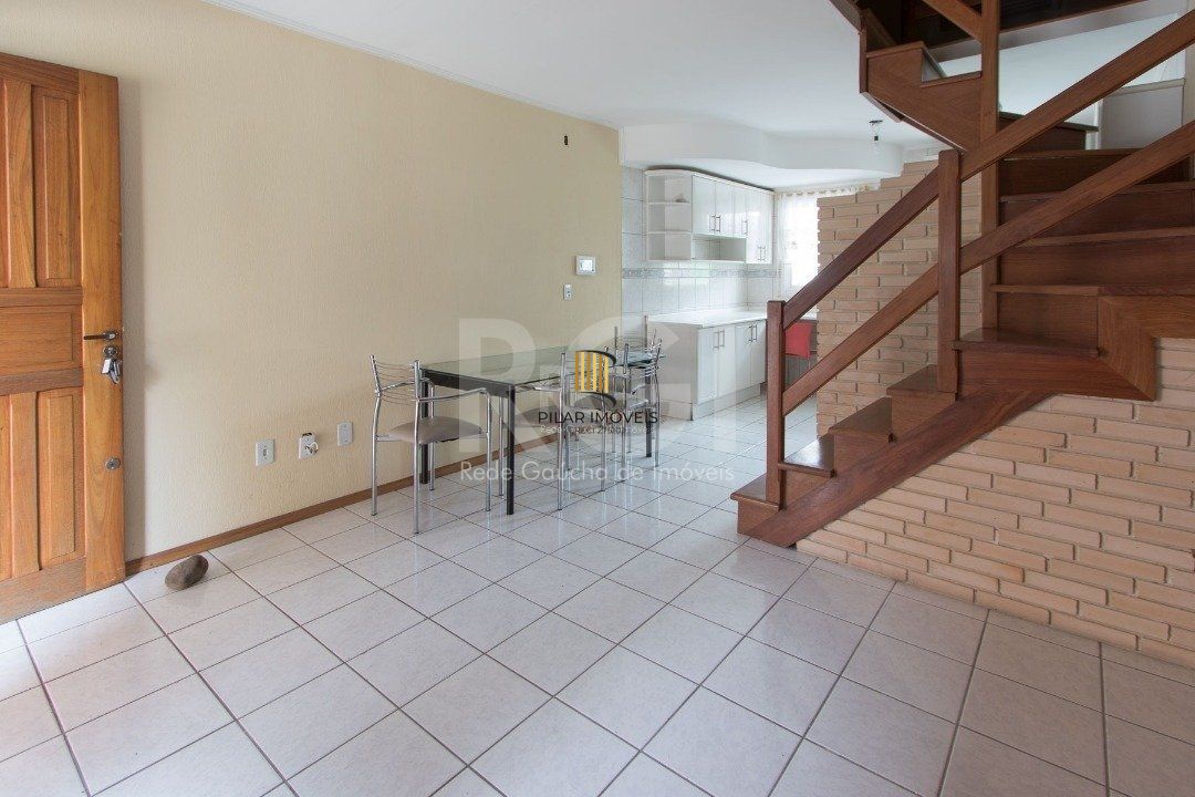 Casa Condominio para Venda - 92.32m², 3 dormitórios, sendo 1 suites, 2 vagas - Cristal
