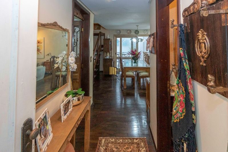Casa para Venda - 420m², 5 dormitórios, sendo 2 suites, 6 vagas - Nonoai