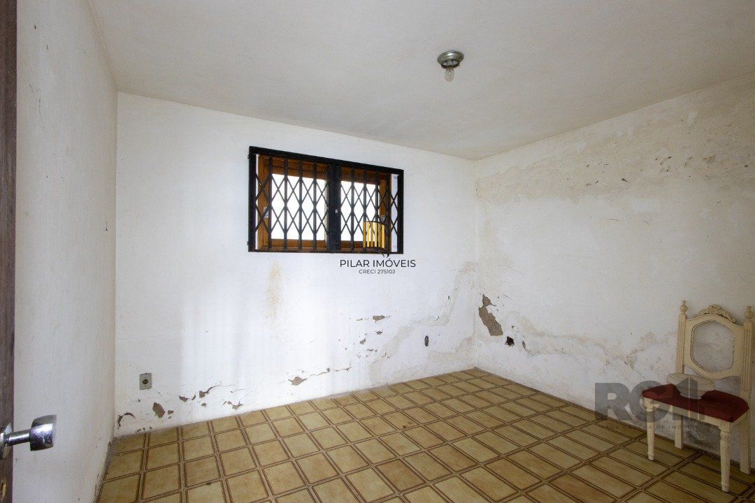 Casa para Venda - 361.95m², 4 dormitórios, sendo 2 suites, 3 vagas - Nonoai