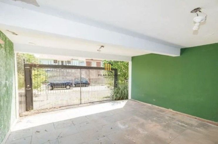 Casa/sobrado  de 4  dormitórios I 1 suíte I 4 vagas I  Altos Do Ipê